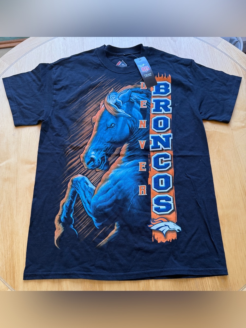 Denver Broncos Horse Graphic T-Shirt Men’s Medium NFL Team Apparel Black Tee NWT